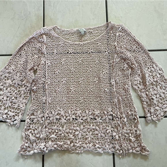 Pale Pink Crochet Top Size Medium - Picture 1 of 4